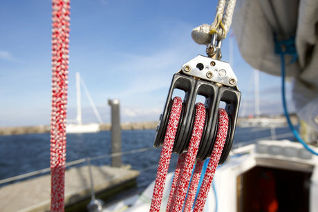 Jak testujeme jachtařská lana pro maximální bezpečnost